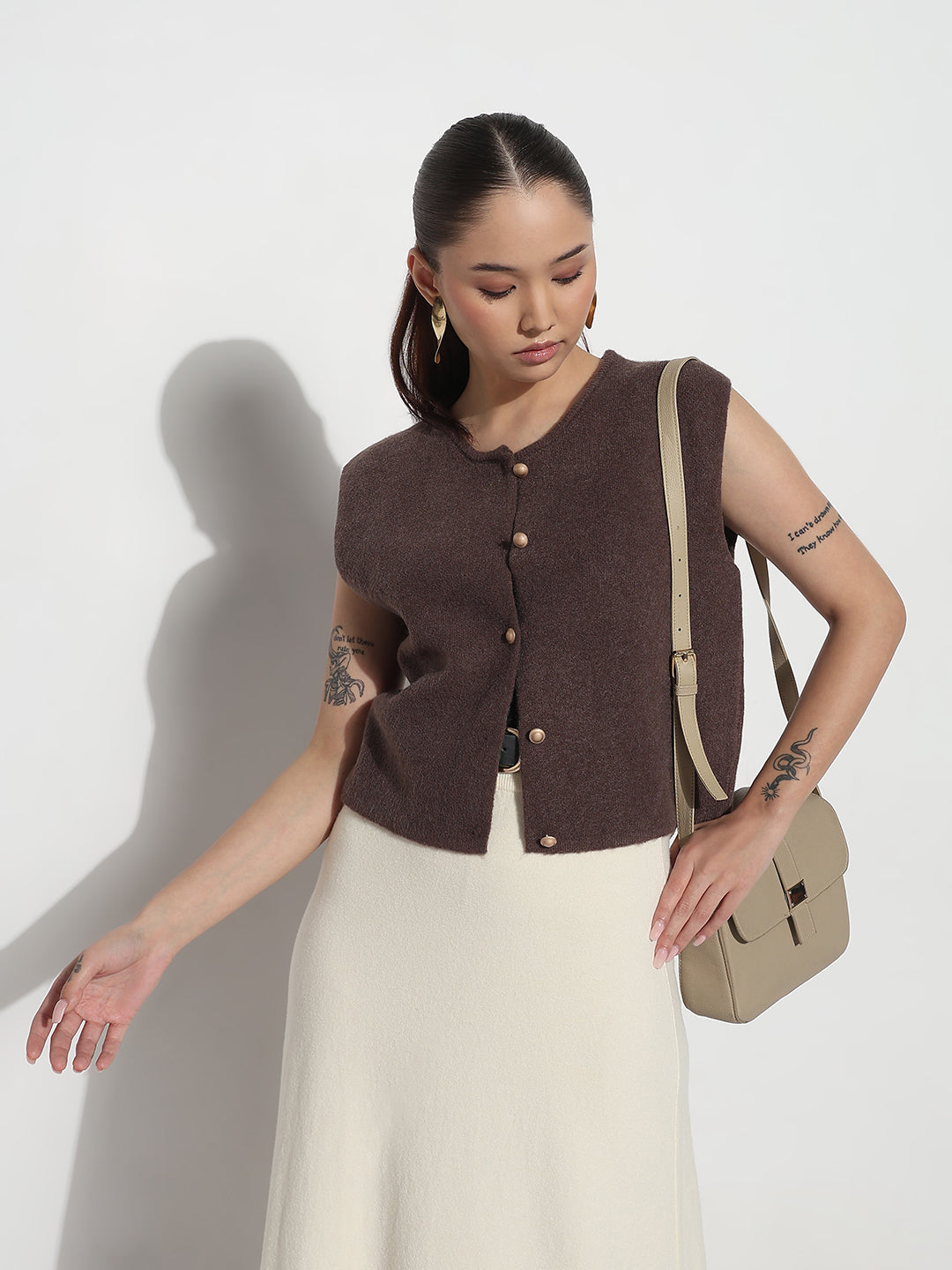 Womens Ribbed Brown Round Neck Sleeveless Knitted Top Stylish and Comfortable Daily Wear