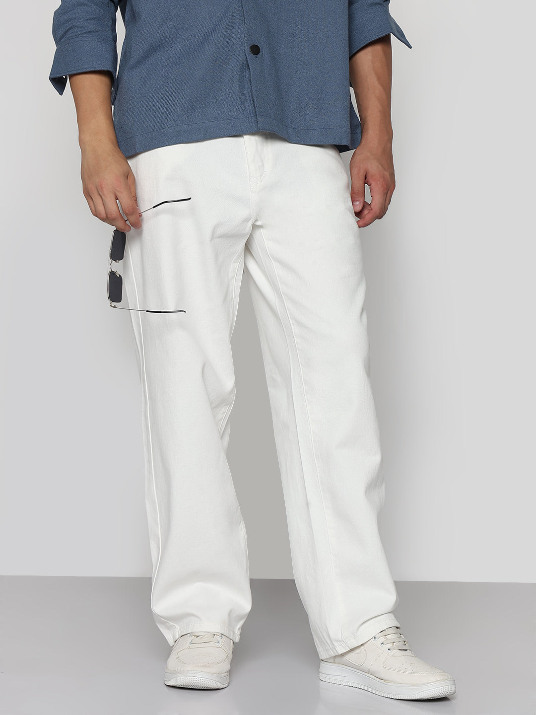 Men's White Relaxed Fit Jeans for Fresh Summer Style