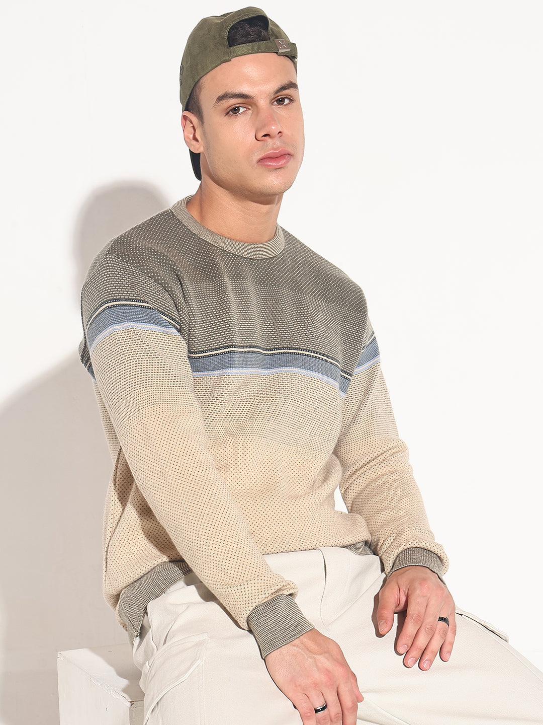 Men Colourblocked Beige Ribbed Round Neck Sweater Fashion Casual Knitwear