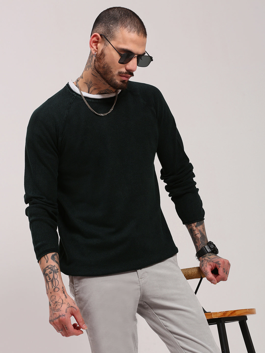 Men Green Solid Sweater Cozy Minimal Look