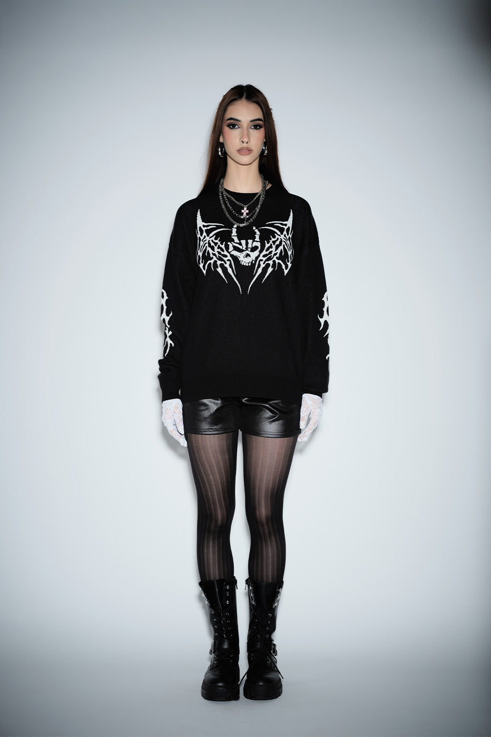 The Gothic Skull Sweatshirt for Women Edgy Streetwear Statement